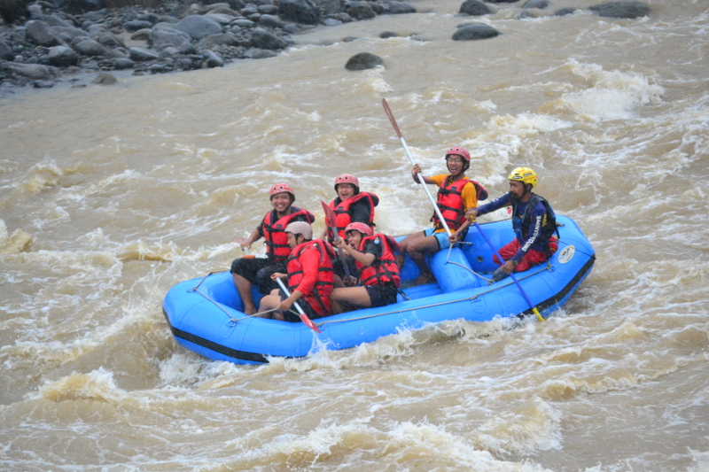 blogger banyumas plesir rafting banjarnegara