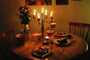 tips merencanakan makan malam romantis