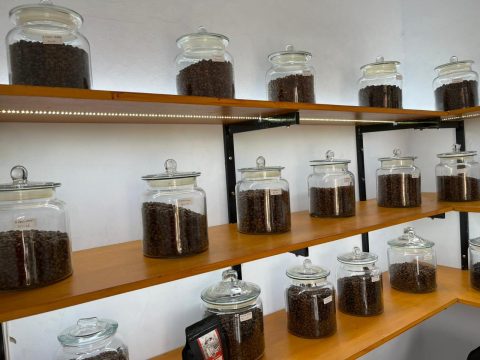 Logawa Kopi Banyumas Grosir Kopi Robusta Gunung Slamet, Dari Lereng Gunung ke Cangkir Kopi